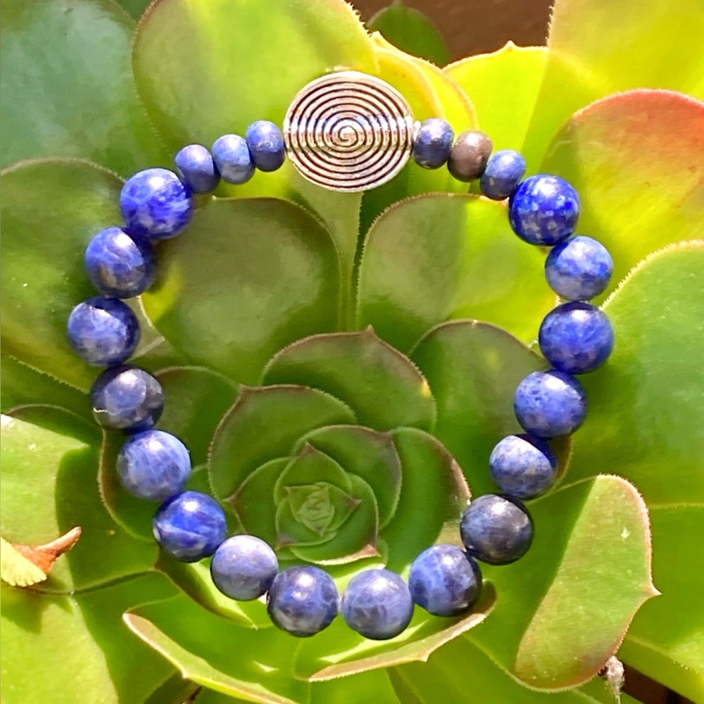 Matte Lapis Lazuli Infinity Bracelet
